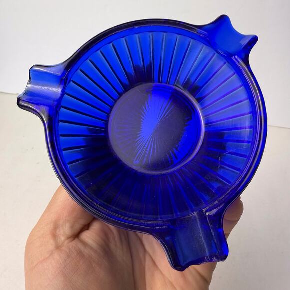 Vintage 1930's Rare Fenton Art Glass Sheffield Pattern Cobalt Blue Ashtray - Picture 3 of 5